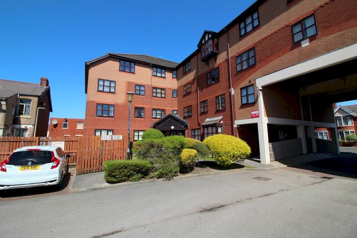 1 Bedroom Flat To Rent In St. Annes Road, Blackpool, Lancashire, FY4
