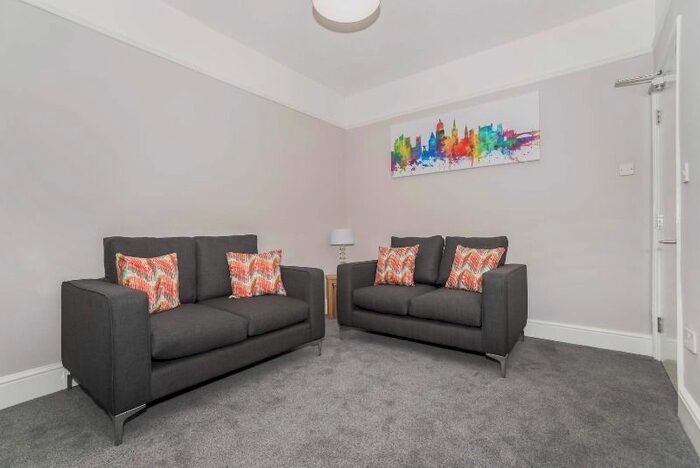 4 Bedroom Terraced House To Rent In High Street, Kingswood, Bristol, BS15