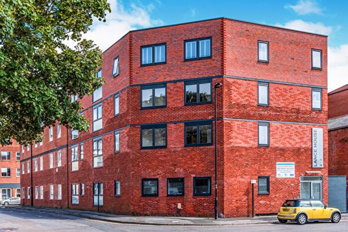 1 Bedroom Apartment To Rent In Lance House, Southampton, SO15