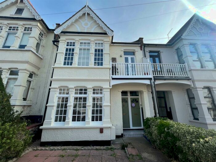 2 Bedroom Maisonette To Rent In Woodfield Road, Leigh-On-Sea, SS9