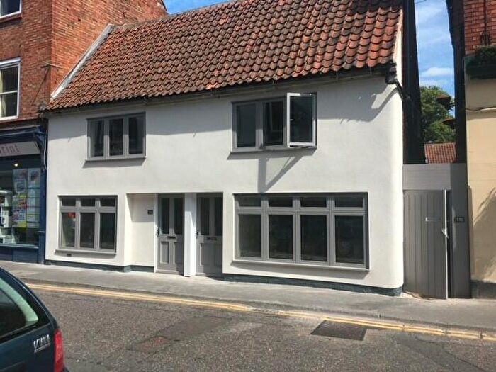 2 Bedroom Apartment To Rent In Barnby Gate, Newark, NG24