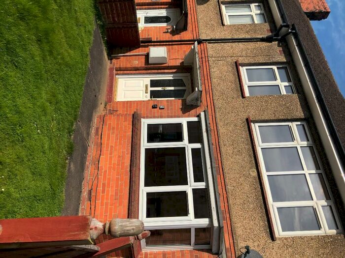 3 Bedroom Terraced House To Rent In The Hedges, Rushden, Northamptonshire, NN10