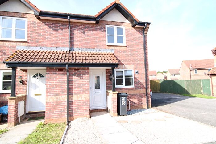 2 Bedroom Semi-Detached House To Rent In Potterton Close, Bridgwater, TA6
