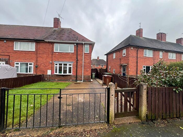 3 Bedroom House To Rent In Frinton Road, Nottingham, NG8