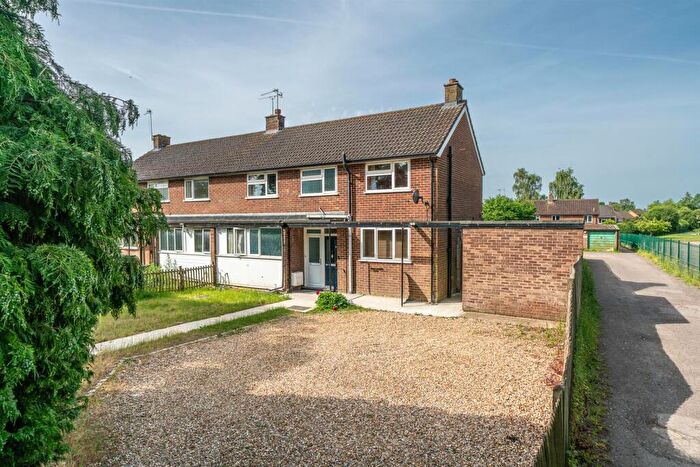 3 Bedroom Maisonette For Sale In Cell Barnes Lane, St. Albans, AL1
