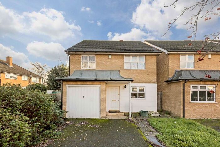 4 Bedroom Property To Rent In Hillary Drive, Isleworth, TW7