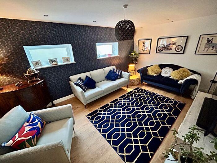 4 Bedroom Detached House For Sale In Queens Drive, Colwyn Bay, LL29