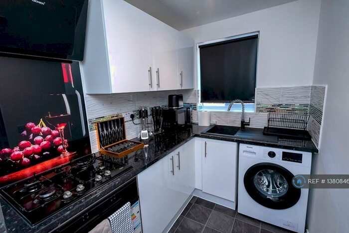 2 Bedroom Terraced House To Rent In Fleming Way, Greater London, SE28