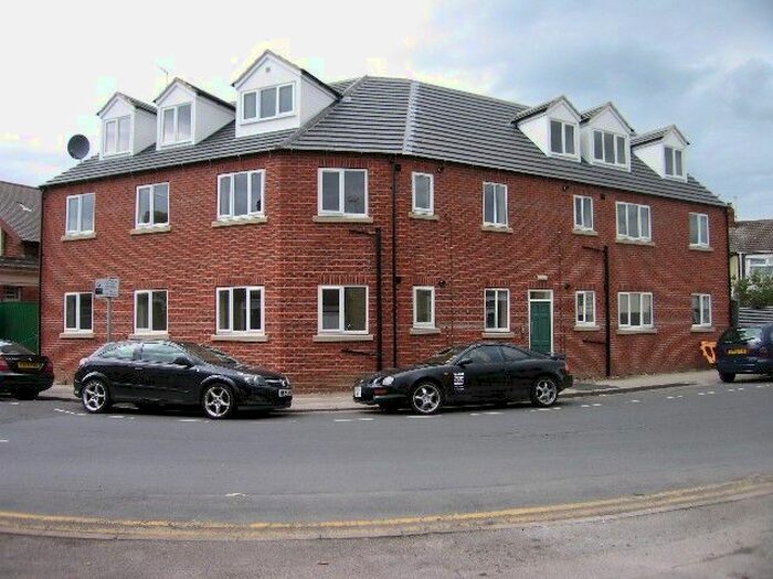 2 Bedroom Flat To Rent In Perth Street, Hull, HU5