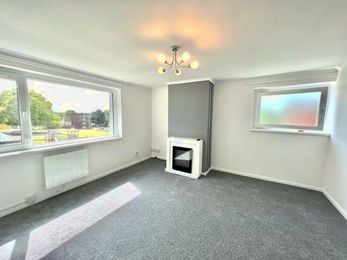 2 Bedroom Flat To Rent In Ennerdale Road, Southampton, SO16