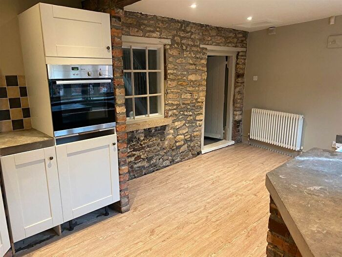 2 Bedroom Cottage To Rent In Church Lane, Ellerker, Brough, HU15