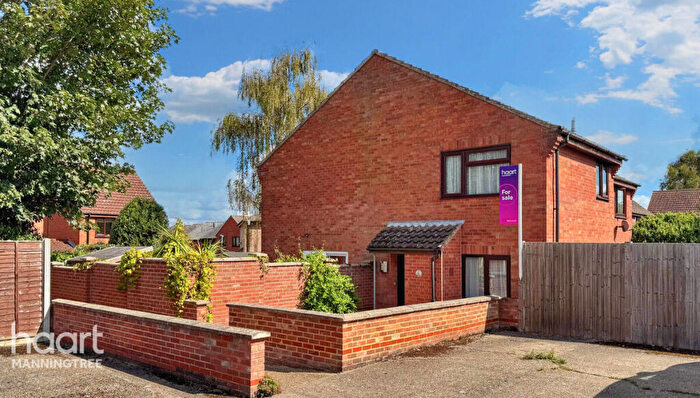 1 Bedroom Terraced House For Sale In Gasfield, Mistley, Manningtree, Essex, CO11