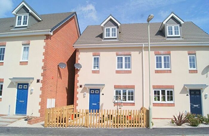 4 Bedroom Semi Detached House For Sale In Heol Bryncethin, Sarn, Bridgend, CF32