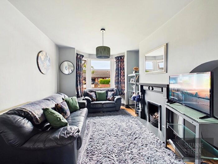 3 Bedroom End Of Terrace House For Sale In Gunton Avenue, Willenhall, Coventry, CV3