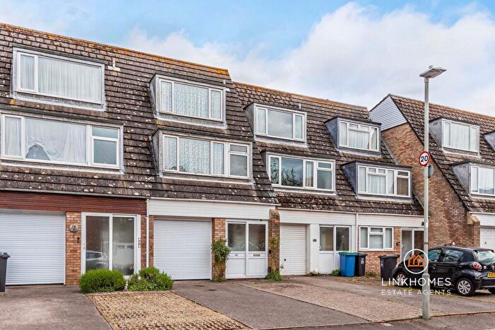 4 Bedroom Town House For Sale In Skinner Street, Poole, BH15