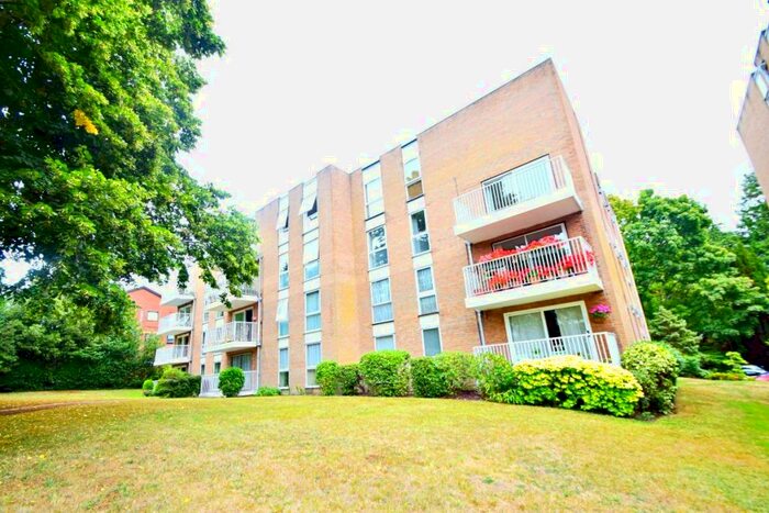 2 Bedroom Flat To Rent In Bournemouth, BH2