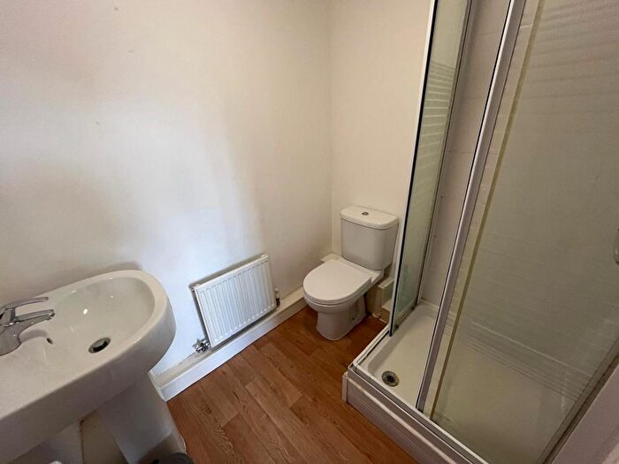 2 Bedroom Flat To Rent In Duke Street, Salford, M7
