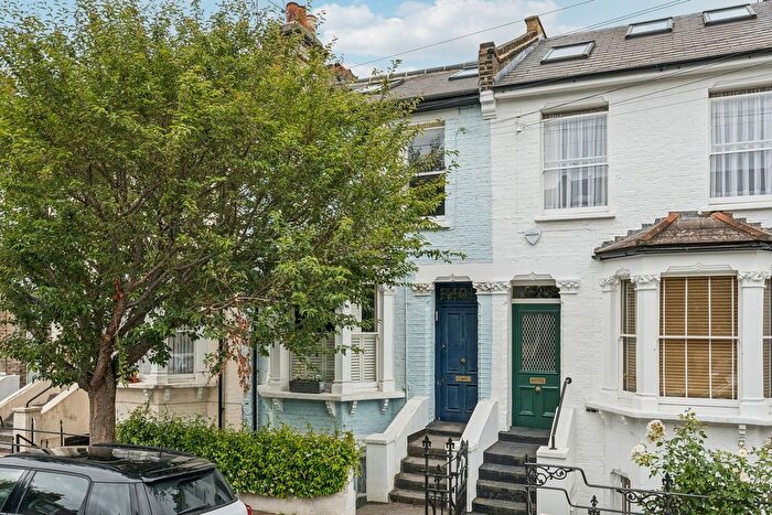 2 Bedroom Flat For Sale In Tabor Road, Brackenbury Village, Hammersmith, W6
