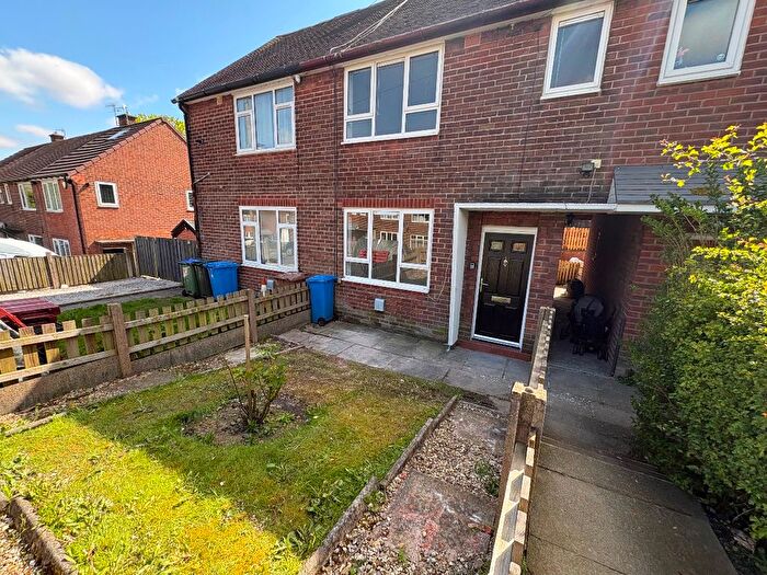 2 Bedroom Terraced House To Rent In Whalley Avenue, Littleborough, OL15