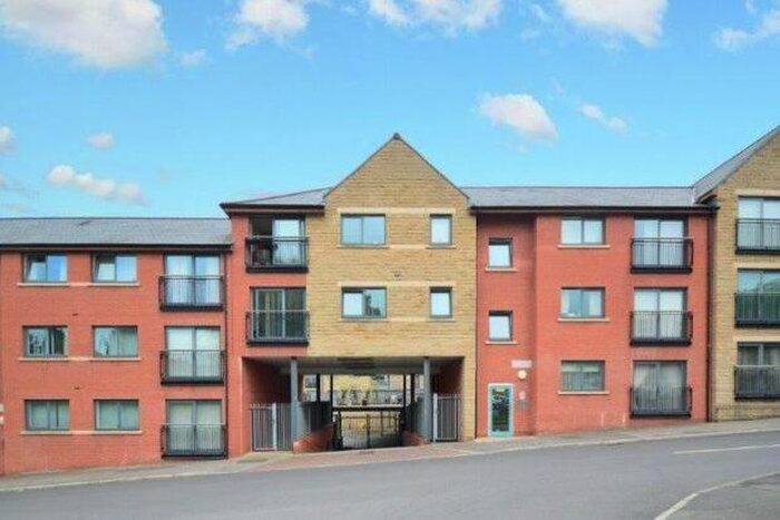 2 Bedroom Flat To Rent In Primrose Drive, Sheffield, S35