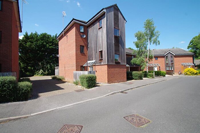 1 Bedroom Apartment For Sale In Beeching Way, Wallingford, OX10