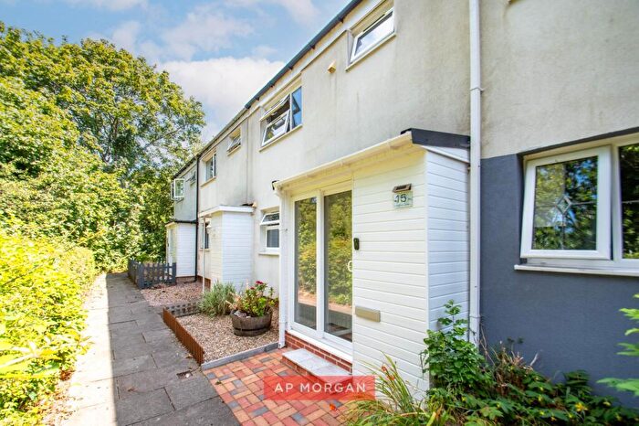 3 Bedroom Terraced House For Sale In Longdon Close, Redditch, Worcestershire, B98