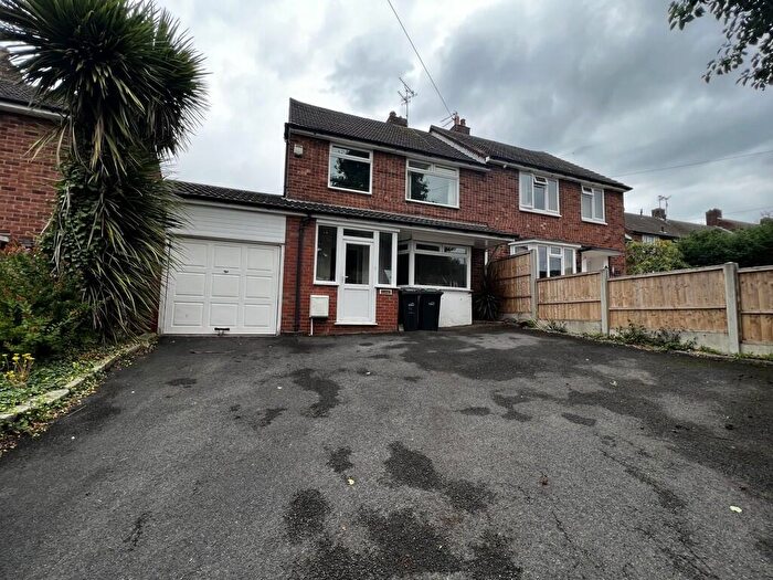 3 Bedroom Semi-Detached House To Rent In Standhills Road, Kingswinford, Dudley, DY6