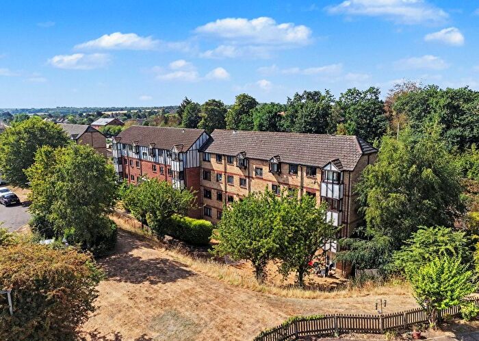 2 Bedroom Flat For Sale In Kerr Close, Knebworth, Hertfordshire, SG3