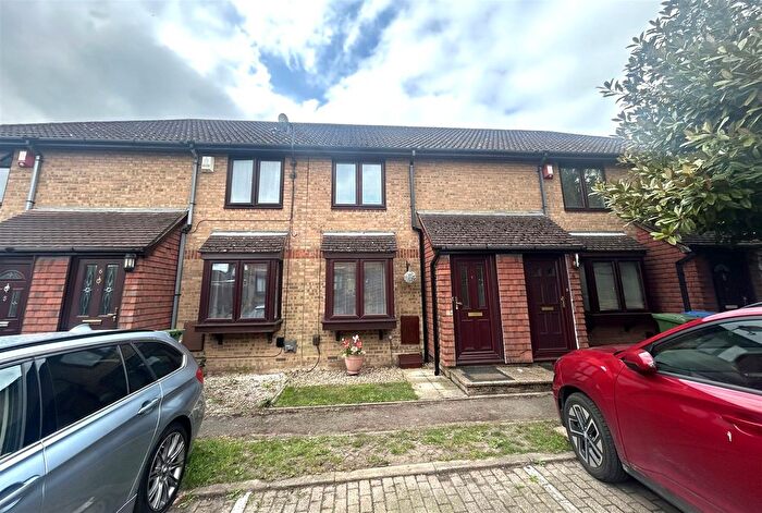 2 Bedroom Terraced House To Rent In Bay Close, Southampton, SO19