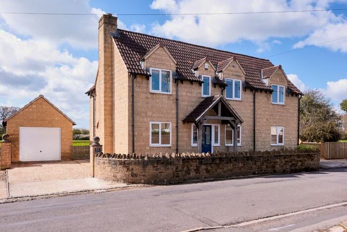 4 Bedroom Detached House For Sale In Westlands Lane, Beanacre, SN12