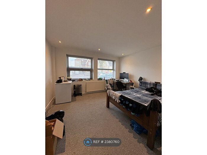 3 Bedroom Detached House To Rent In Fishponds Road, Fishponds, Bristol, BS16
