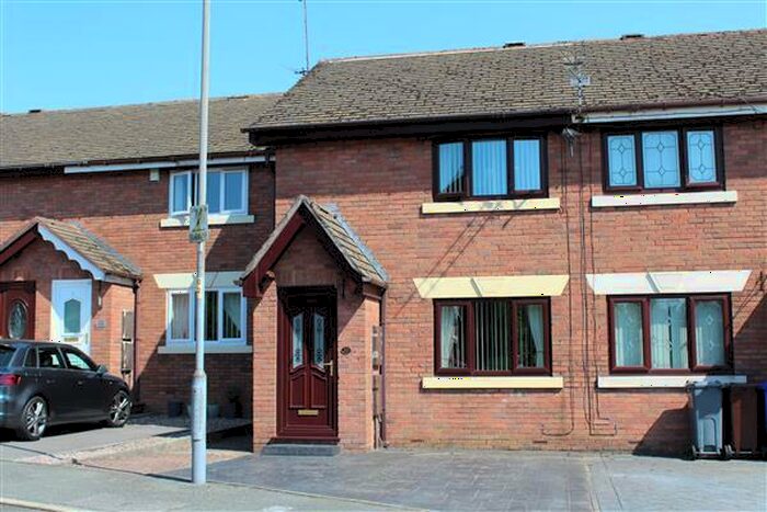 2 Bedroom Semi-Detached House To Rent In Dean Brook Close, Manchester, M40