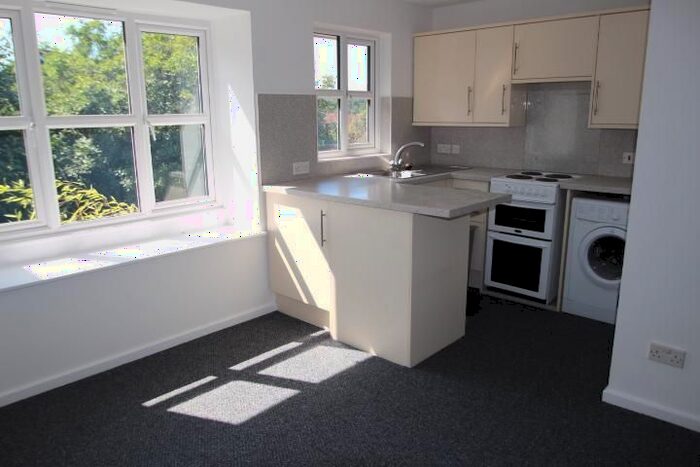 1 Bedroom Studio To Rent In Doveney Close, Orpington, Kent, BR5