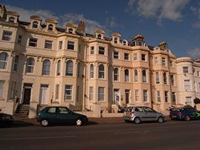 1 Bedroom Flat To Rent In South Terrace, Littlehampton, BN17