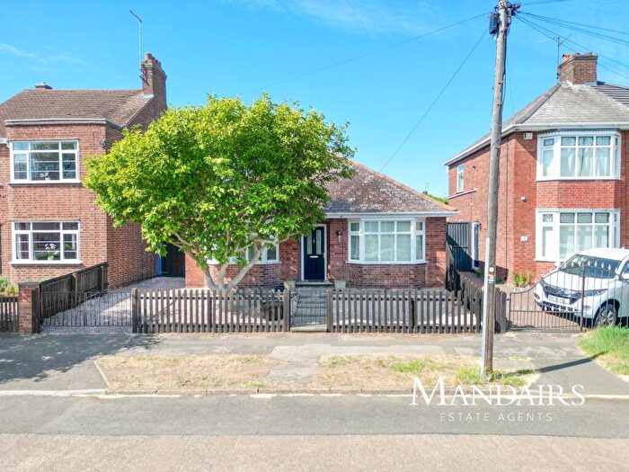 2 Bedroom Detached Bungalow For Sale In St. Johns Road, Fletton, Peterborough, PE2