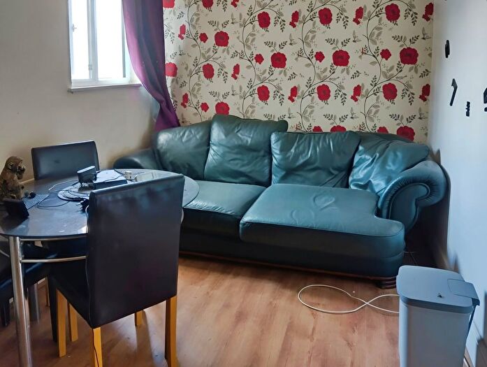 1 Bedroom Flat To Rent In Dock Rd, Tilbury, RM18
