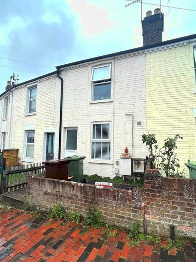 2 Bedroom Terraced House To Rent In Rochdale Road, Tunbridge Wells, TN1