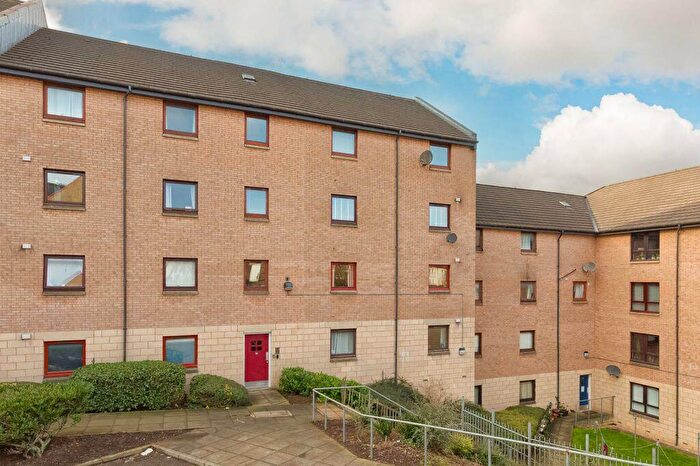 2 Bedroom Flat For Sale In / Easter Dalry Road, Edinburgh, EH11