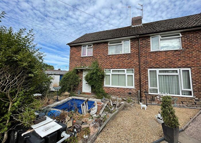 3 Bedroom Semi-Detached House For Sale In Knowle Road, Biddulph, ST8