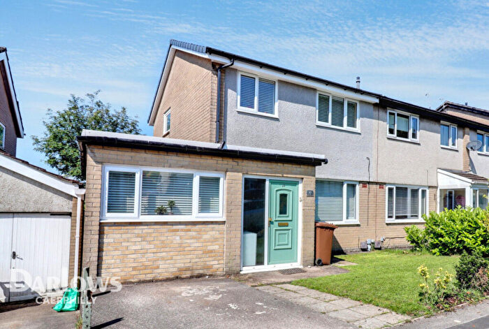 3 Bedroom Semi-Detached House For Sale In Cae'r Fferm, Caerphilly, CF83