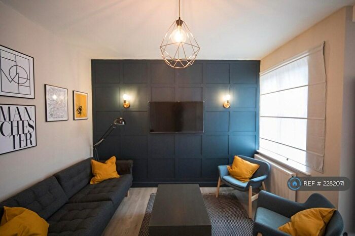 6 Bedroom End Of Terrace House To Rent In Richmond Road, Manchester, M14