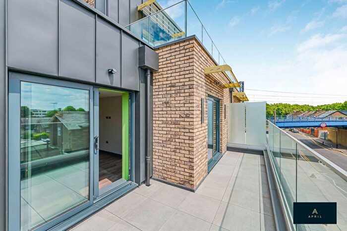 1 Bedroom Flat To Rent In Harrow Road, London, E11