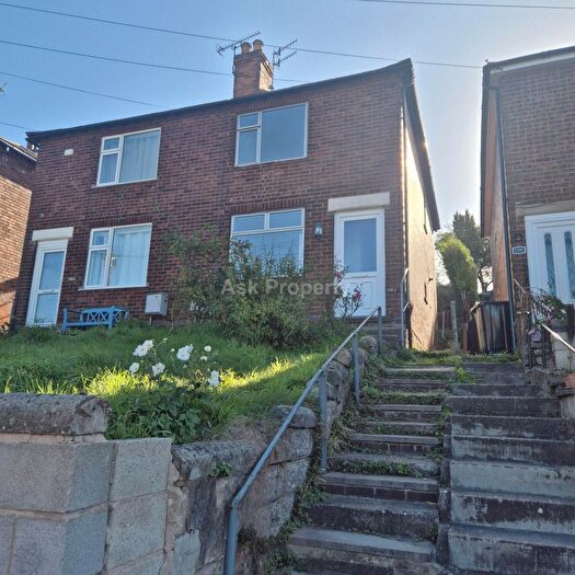 3 Bedroom Semi-Detached House To Rent In Calverton Road, Arnold, NG5