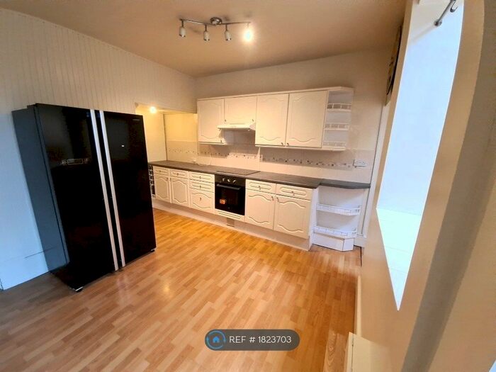 2 Bedroom Terraced House To Rent In York Road, Tadcaster, LS24