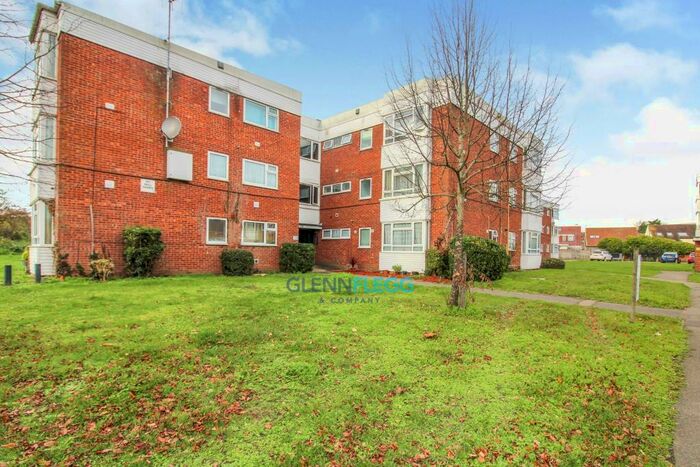 1 Bedroom Flat To Rent In Colnbrook, Slough, SL3