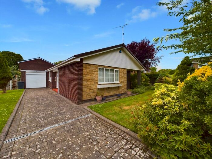 3 Bedroom Detached Bungalow To Rent In Colston Way, Whitley Bay, NE25