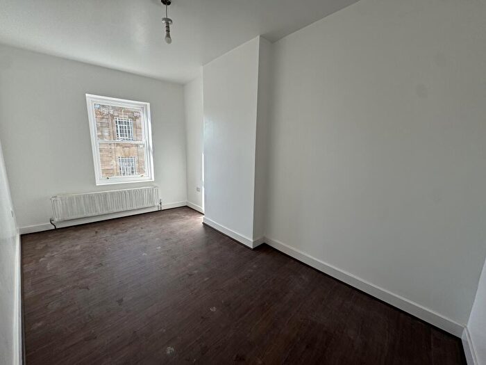 2 Bedroom Apartment To Rent In Church Street, Mansfield, NG18