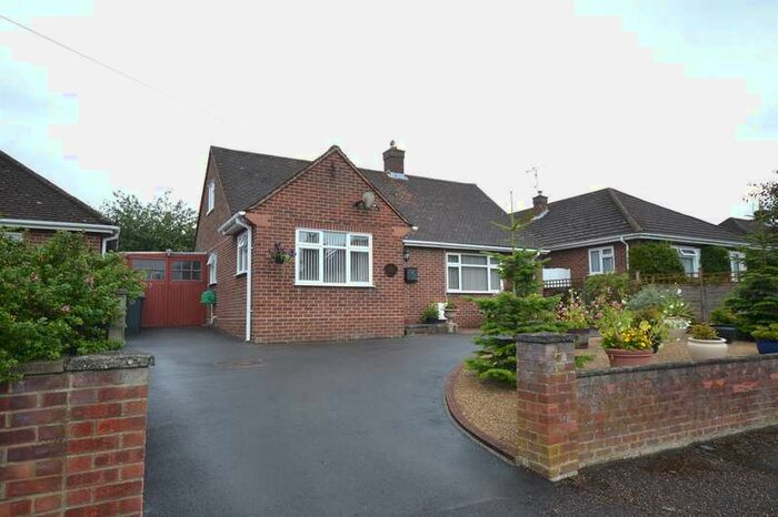 2 Bedroom Bungalow To Rent In Greenleas Avenue, Emmer Green, Reading, RG4