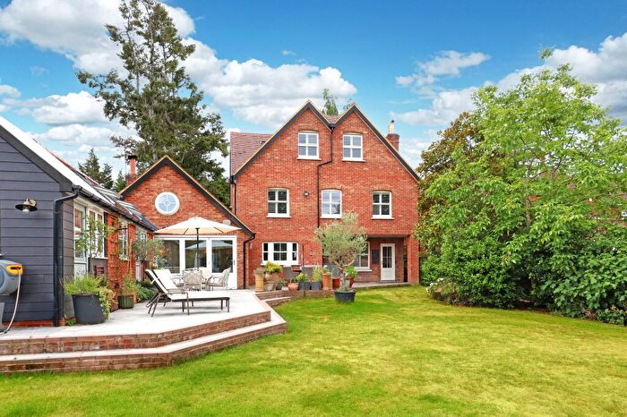 6 Bedroom Detached House For Sale In Poyle Lane, Burnham, SL1