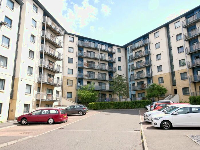 2 Bedroom Flat To Rent In Drybrough Crescent, Peffermill, Edinburgh, EH16